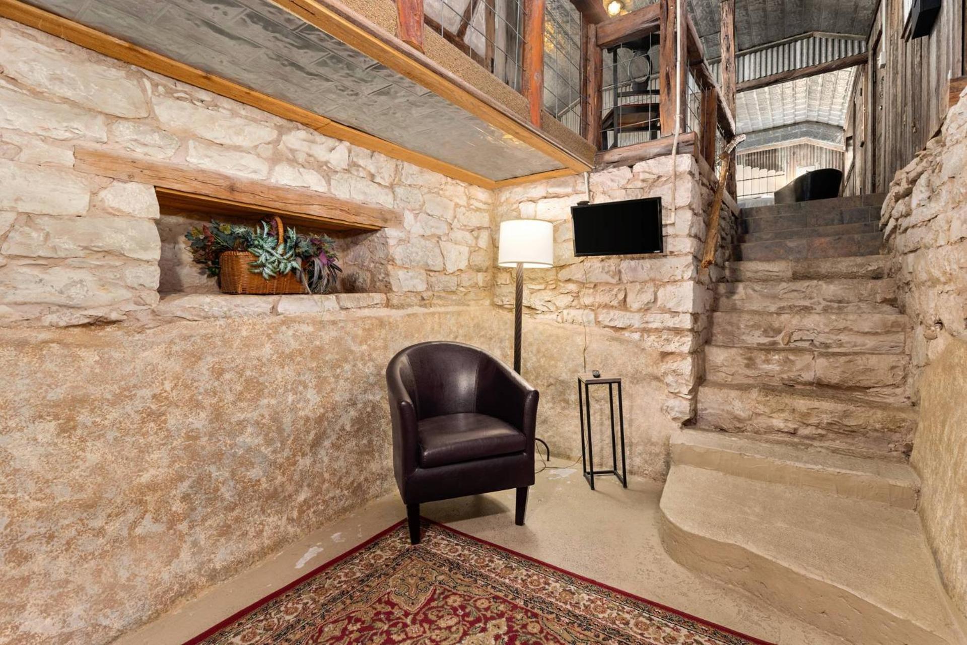 #6 The Root Cellar At Garrison In Gruene Villa New Braunfels Exterior photo