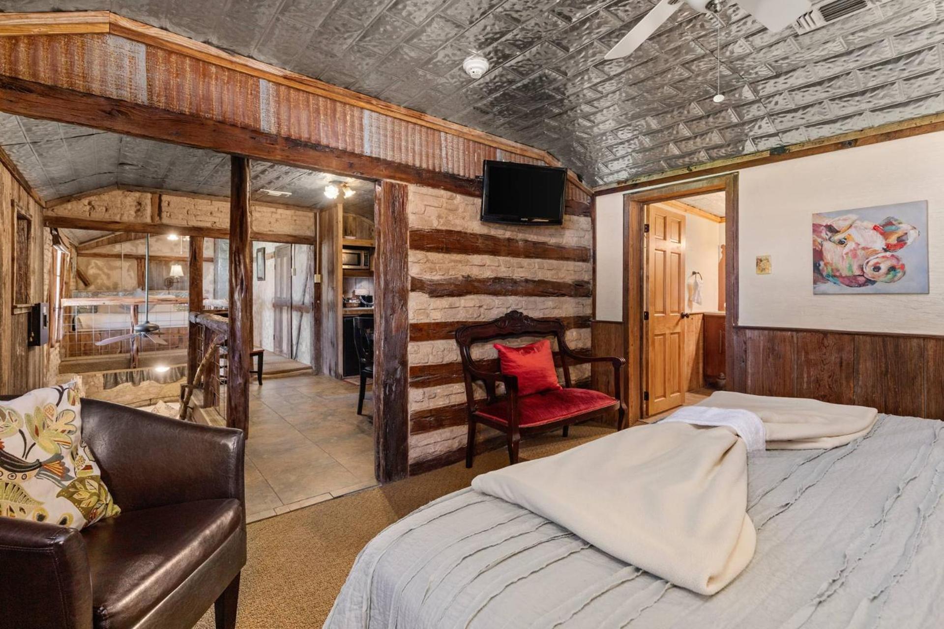 #6 The Root Cellar At Garrison In Gruene Villa New Braunfels Exterior photo