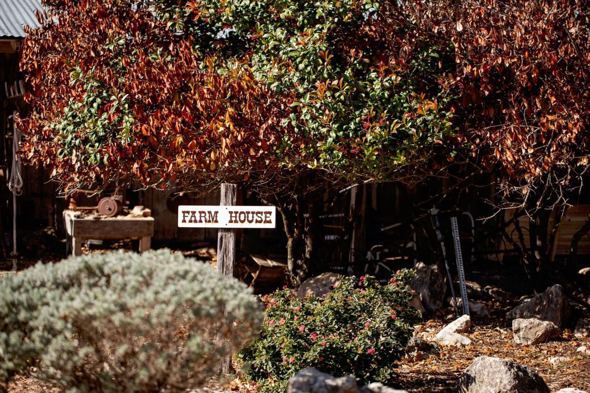 #6 The Root Cellar At Garrison In Gruene Villa New Braunfels Exterior photo